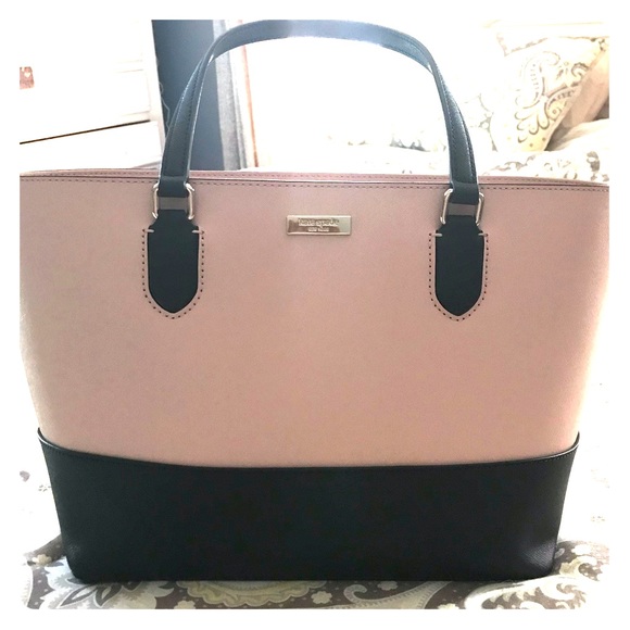 kate spade Handbags - Gorgeous pale pink and black Kate Spade tote.